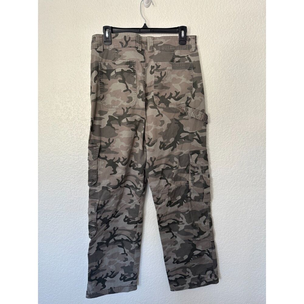 Abercrombie & Fitch Camo Cargo Pants Size 30/10L - Picture 6 of 8